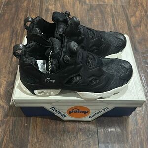 Reebok InstaPump Fury Celebrate Women's Shoes Sneakers AQ9079